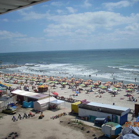Dolce Vita Resort Hotel Zaliznyj Port Exteriér fotografie