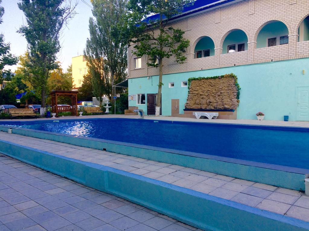 Dolce Vita Resort Hotel Zaliznyj Port Exteriér fotografie